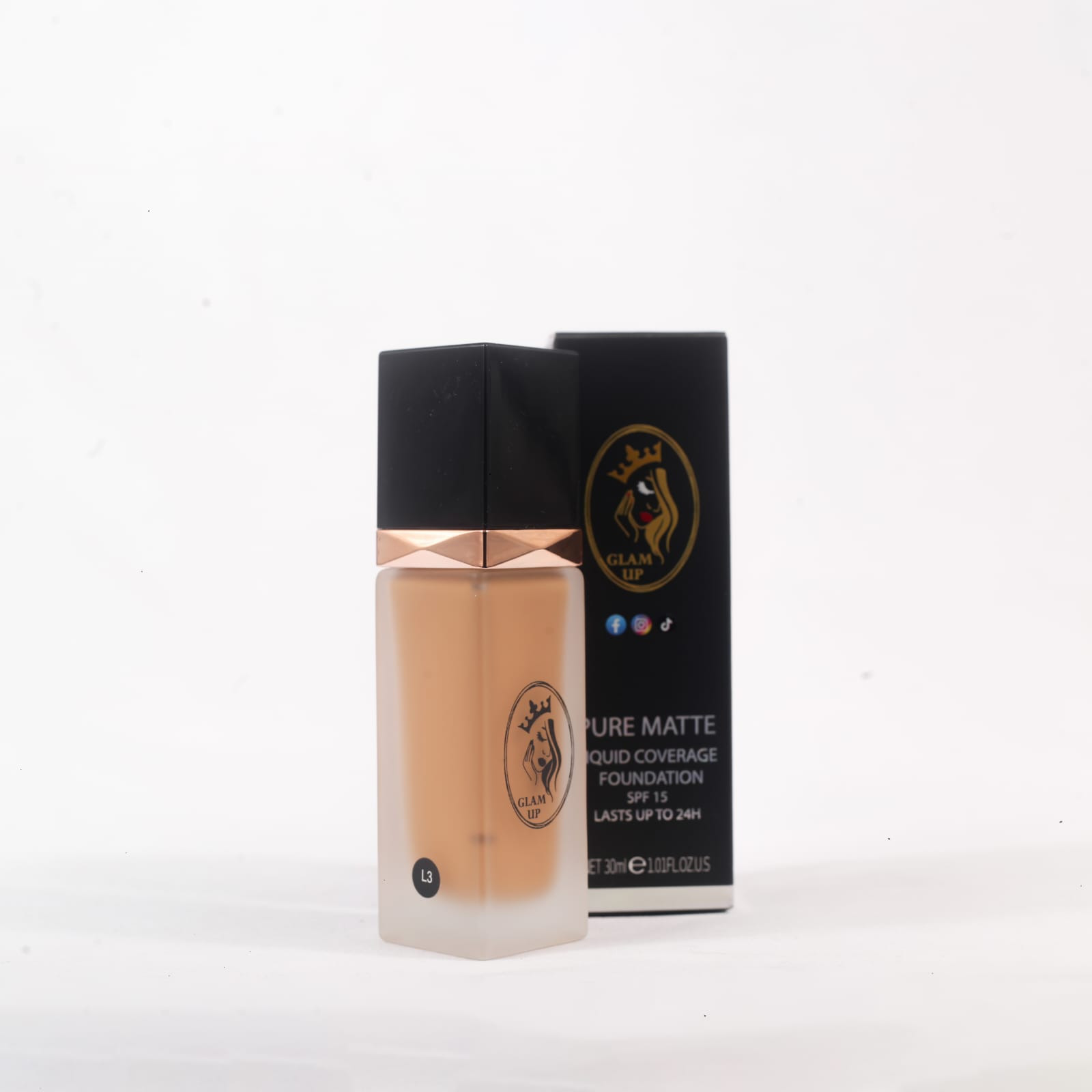 foundation-L3-2.jpg Glam Up Foundation 03 - Image 1